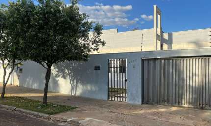 Casa tipo para venda em Jardim América com 2 quartos, sendo 1 suíte, 210m²