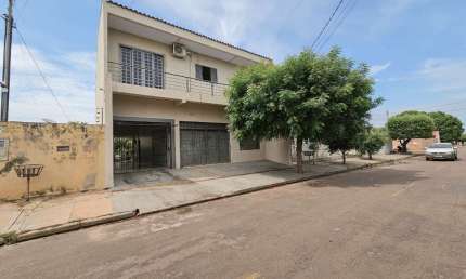 Casa tipo para venda com 3 quartos, sendo 1 suíte, 280m²