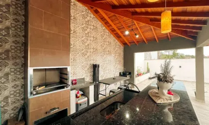 Casa tipo para venda em Santa Luzia com 3 quartos, sendo 1 suíte, 160m²