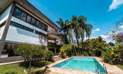 Casa tipo para venda em Jardim Marajoara com 5 quartos, sendo 1 suíte, 259m²