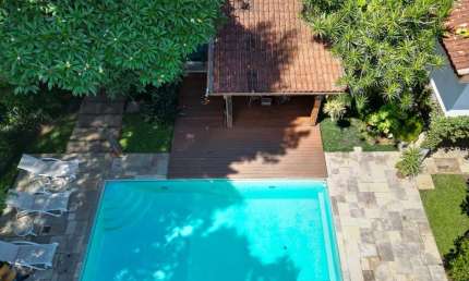 Casa tipo para venda com 4 quartos, sendo 1 suíte, 490m²
