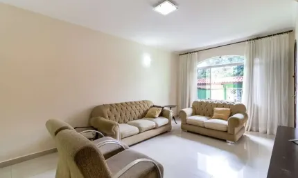 Sobrado para venda com 3 quartos, sendo 1 suíte, 222m²