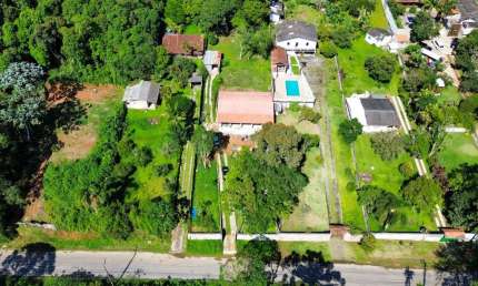 Casa tipo para venda com 3 quartos, sendo 2 suítes, 184m²