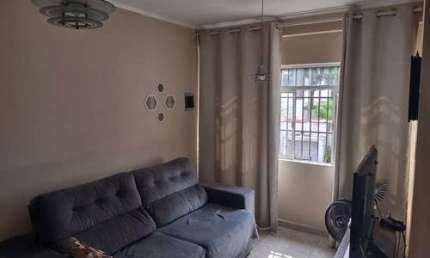 Casa de vila para venda com 3 quartos, sendo 1 suíte, 151m²