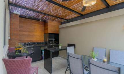 Casa no condomínio Residencial Pateo das Indaiás para venda com 3 quartos, sendo 3 suítes, 137m²