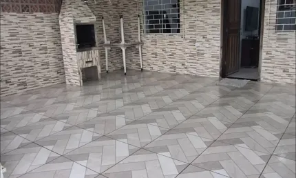 Vende casa na praia 100% mobiliado porteira fechada