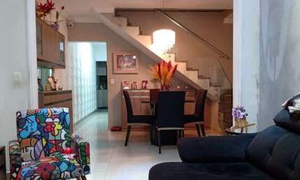 Casa com 4 quartos à venda no Jardim Botucatu, São Paulo , 126 m2 por R$ 900.000