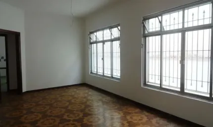 Casa com 3 quartos para alugar no Moinho Velho, São Paulo , 199 m2 por R$ 4.000