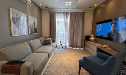 Apartamento com 2 dormitórios e lazer completo no Marapé Santos/Sp