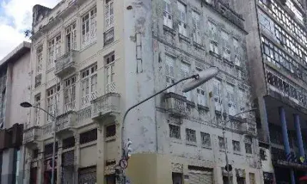 Hotel no Centro Histórico 20 Quartos sendo 15 Suítes