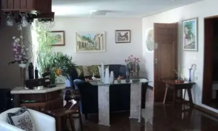 Apartamento 3 quartos sendo 1 Suíte 158m2 na Pituba