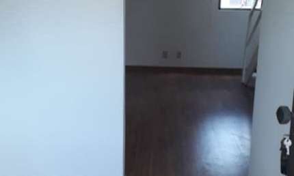Sala Comercial com mezanino para alugar no Itaigara com 33m2