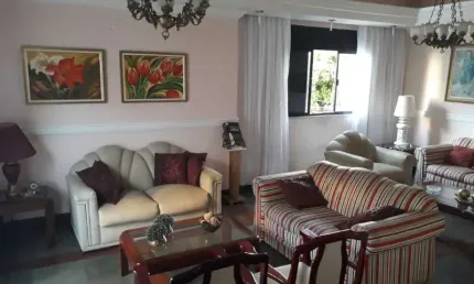 Casa para fins comerciais com 5 quartos 800m2 na Pituba