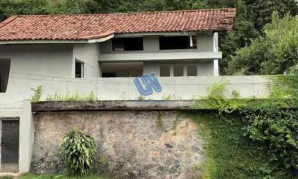 Imóvel comercial Frente de Rua Terreno com 562,00 m2 no Caminho das Arvores!