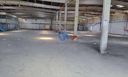 Barracão / Galpão / Depósito para alugar na Rodovia BR-324, Águas Claras, Salvador