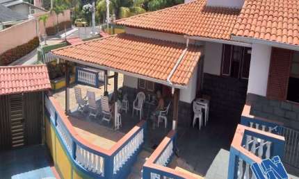 Casa com 216m2 de área construida e 635m2 de terreno em Itapua