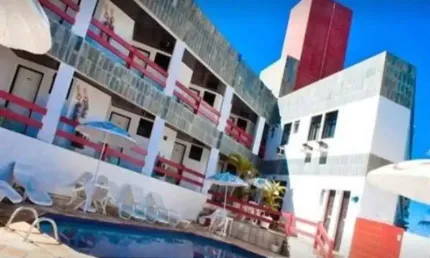 Excelente Imóvel comercial Frente Mar 1.530m área construída