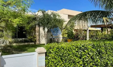 Casa em condominio 4 quartos sendo 3 suítes 200m2 em Guarajuba