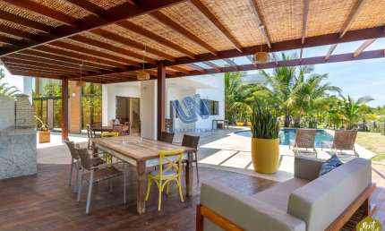 Casa no  condomínio Iberoestate duplex a venda em Praia do Forte 4 suítes decorada e mobiliada