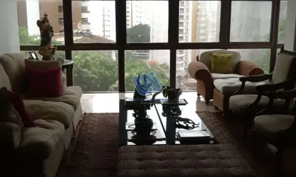 Excelente Quatro Suítes com Área de 206,25 m2 no Bairro da Graça