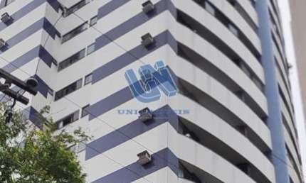 Apartamento reformado 3 quartos sendo 2 suítes para aluguel no Alto do Parque na Pituba