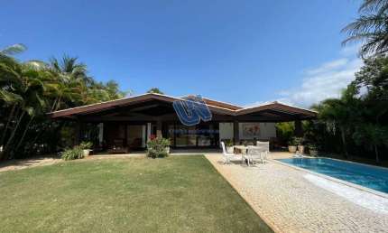 Casa em Condomínio 4 suítes com 390m2 em Interlagos-Camaçari
