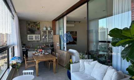 Apartamento decorado 2 suítes com closet a venda no Horto Florestal 143m2