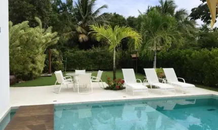 Casa em condominio duplex a venda em Praia do Forte 6 quartos sendo 5 suites 560m2