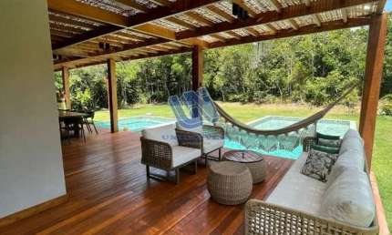 Casa em Condominio com 6 suites com 470m2 em Praia do Forte