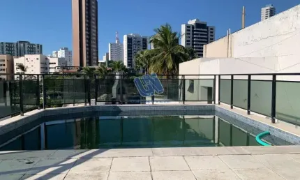 Apartamento cobertura duplex 4 suítes sendo uma Master com 2 closet 600m2 na Ondina