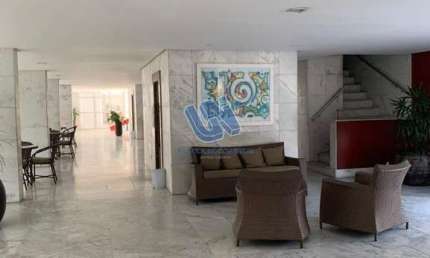 Amplo apartamento Campo Grande 4/4, sendo 1 suíte com vista para praça