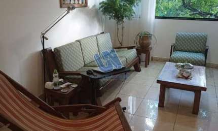 Casa Duplex em Condomínio  com  3/4 área de 150,00m²- Horto Bela Vista