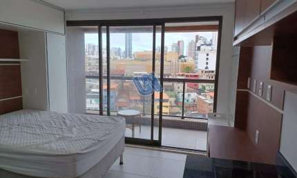 Apartamento para alugar tipo STUDIO com varanda e vista mar 22m2 na Barra