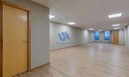 Sala Comercial Para Locação Com Área de 90,00 m2 no Suarez Trade no Caminho das Arvores