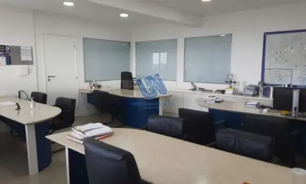 Sala comercial com 244,00 m2 na torre do parque no itaigara