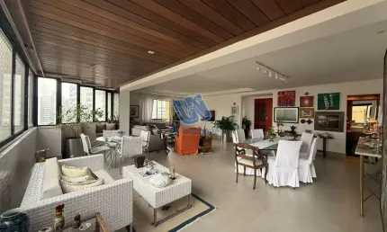 Apartamento 4/4 com três suítes com 240,00m² no horto florestal