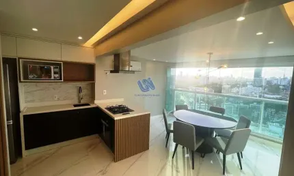 Apartamento quarto e sala decorado e mobiliado vista para cidade 59m2 no Rio Vermelho