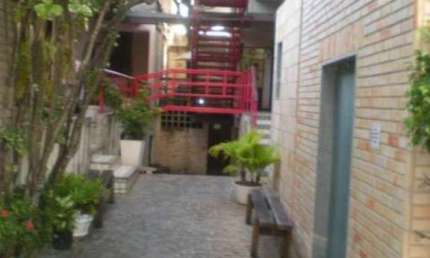 Sala comercial com 1 sala para alugar na Rua Almeida Garret, 35, Itaigara, Salvador
