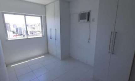 Apartamento 2 quartos sendo 1 suíte 70m2 a venda no Costa Azul