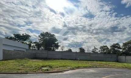 Terreno em condomínio fechado à venda na Doutor Meirelles, 20, Tijucal, Cuiabá por R$ 300.000