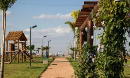 Terreno em condomínio fechado à venda na Mário Andreaza, 2, Jardim Mariana, Várzea Grande por R$ 310.000