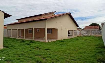 Casa com 3 quartos à venda na Rua Dezesseis, 26, Altos do Coxipó, Cuiabá por R$ 579.000