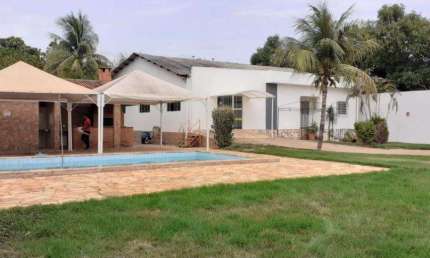 Casa com 5 quartos à venda na Nove, 1, Coophamil, Cuiabá por R$ 1.100.000
