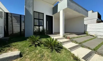 Casa em condomínio fechado com 3 quartos à venda na Doutor Meirelles, 1, Tijucal, Cuiabá por R$ 1.100.000