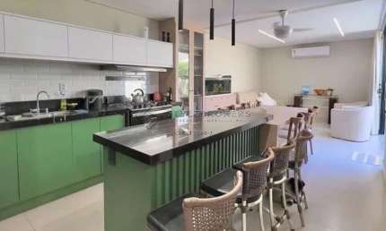 Casa em condomínio fechado com 4 quartos à venda na Rio Arinos, 395, Grande Terceiro, Cuiabá por R$ 1.000.000