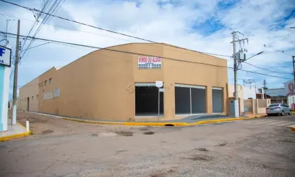 Prédio à venda na Coronel Farias, 72, Centro, Cáceres por R$ 3.000.000