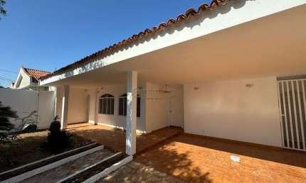 Casa com 3 quartos à venda na Cidade do México, 490, Jardim das Américas, Cuiabá por R$ 1.400.000