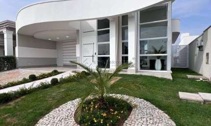Casa em condomínio fechado com 3 quartos à venda na Rua Dez, 1455, Morada dos Nobres, Cuiabá por R$ 3.500.000