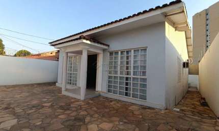Casa com 5 quartos à venda na Bogotá, 56, Jardim das Américas, Cuiabá por R$ 850.000