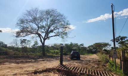 Terreno à venda na Engordador, 1, Parque do Lago, Várzea Grande por R$ 340.000
